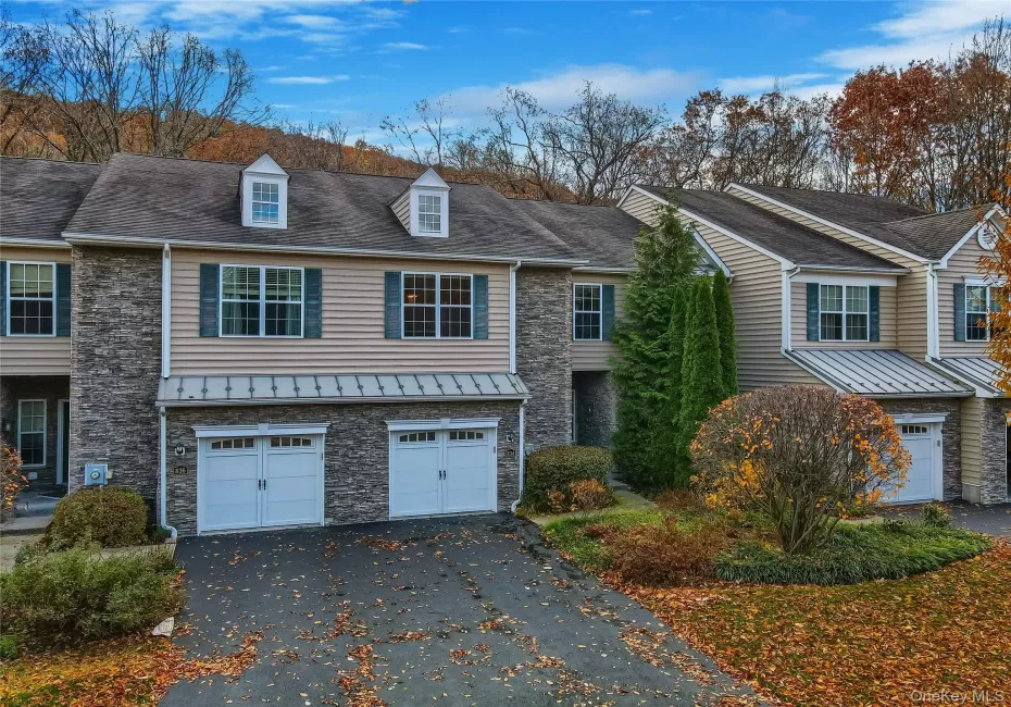 834 Huntington Drive, Fishkill, NY, 2 Bedrooms Bedrooms, 6 Rooms Rooms,2 BathroomsBathrooms,Residential,For Rent,Huntington,0,1041673 834 Huntington Drive, Fishkill, NY, 2 Bedrooms Bedrooms, 6 Rooms Rooms,2 BathroomsBathrooms,Residential,For Rent,Huntington,0,1041673