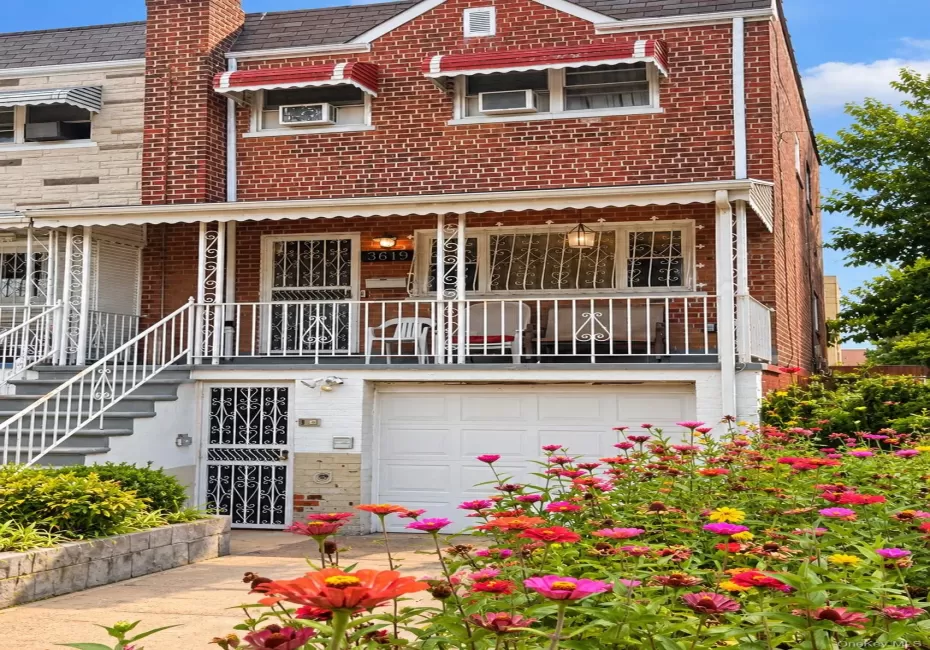 3619 Laconia Avenue, New York, NY, 4 Bedrooms Bedrooms, 10 Rooms Rooms,3 BathroomsBathrooms,Residential,For Rent,Laconia,0,1053485 3619 Laconia Avenue, New York, NY, 4 Bedrooms Bedrooms, 10 Rooms Rooms,3 BathroomsBathrooms,Residential,For Rent,Laconia,0,1053485