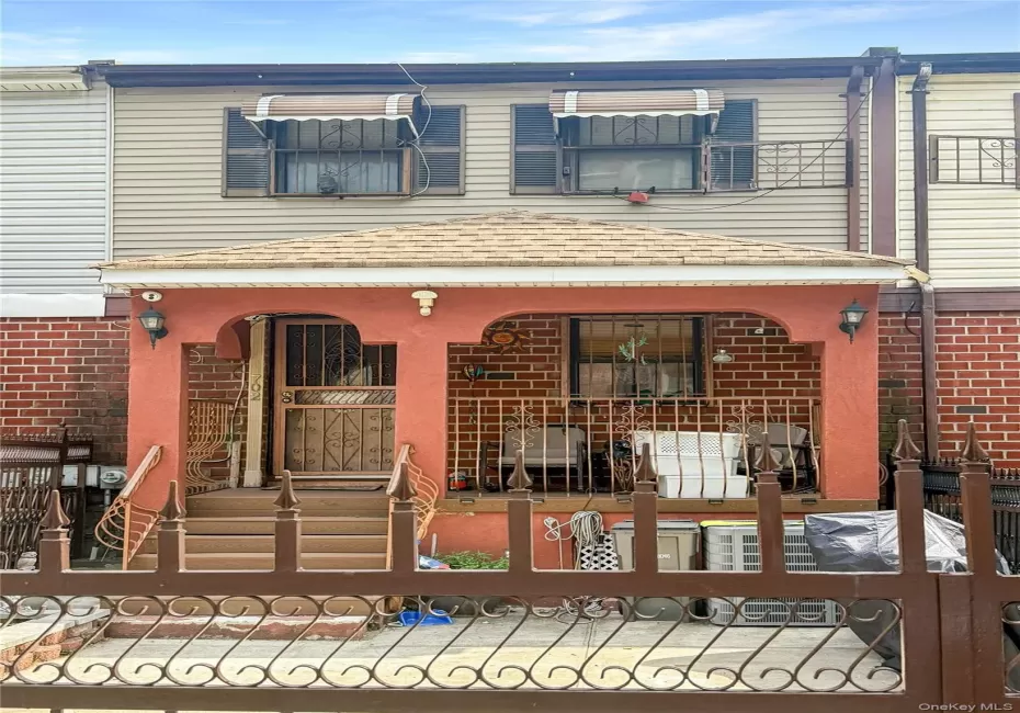 702 Saint Anns Avenue, New York, NY, 3 Bedrooms Bedrooms, 5 Rooms Rooms,1 BathroomBathrooms,Residential,For Rent,Saint Anns,0,1052874 702 Saint Anns Avenue, New York, NY, 3 Bedrooms Bedrooms, 5 Rooms Rooms,1 BathroomBathrooms,Residential,For Rent,Saint Anns,0,1052874