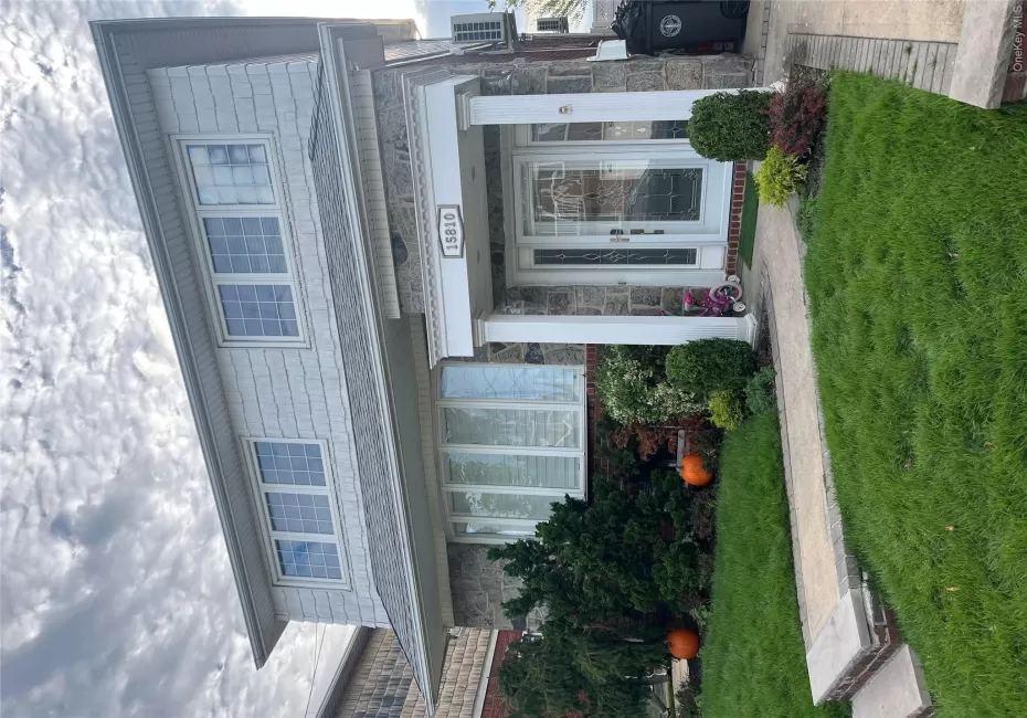 FRONT OF THE HOUSE FRONT OF THE HOUSE