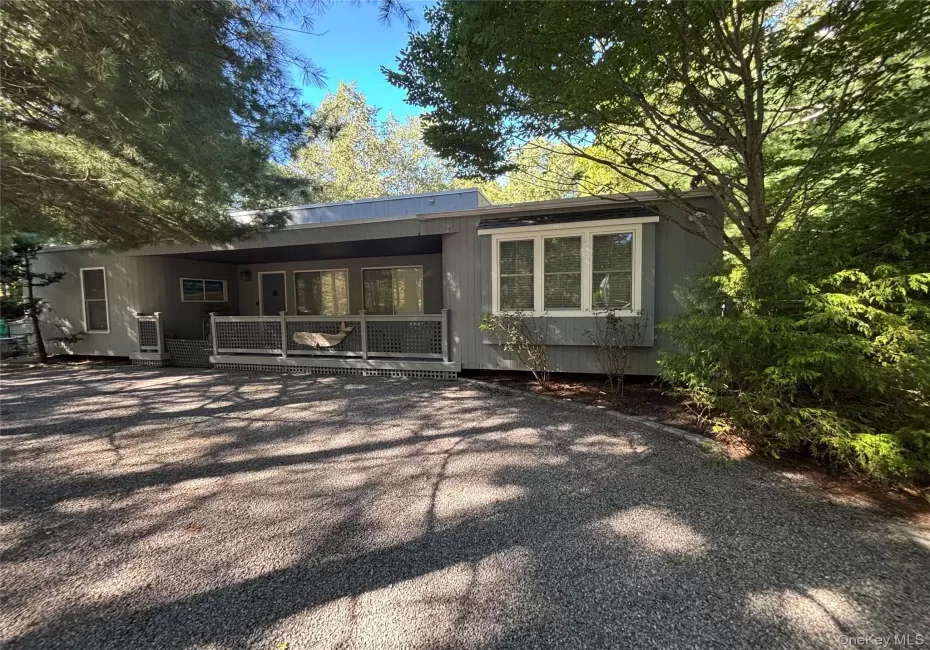 10 Glenmore Drive, Southampton, NY, 3 Bedrooms Bedrooms, 5 Rooms Rooms,2 BathroomsBathrooms,Residential,For Rent,Glenmore,0,1053693 10 Glenmore Drive, Southampton, NY, 3 Bedrooms Bedrooms, 5 Rooms Rooms,2 BathroomsBathrooms,Residential,For Rent,Glenmore,0,1053693