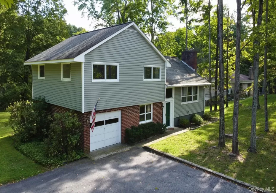 116 New Hackensack Road, Wappinger, NY, 3 Bedrooms Bedrooms, 7 Rooms Rooms,1 BathroomBathrooms,Residential Lease,For Rent,New Hackensack,0,1053419 116 New Hackensack Road, Wappinger, NY, 3 Bedrooms Bedrooms, 7 Rooms Rooms,1 BathroomBathrooms,Residential Lease,For Rent,New Hackensack,0,1053419