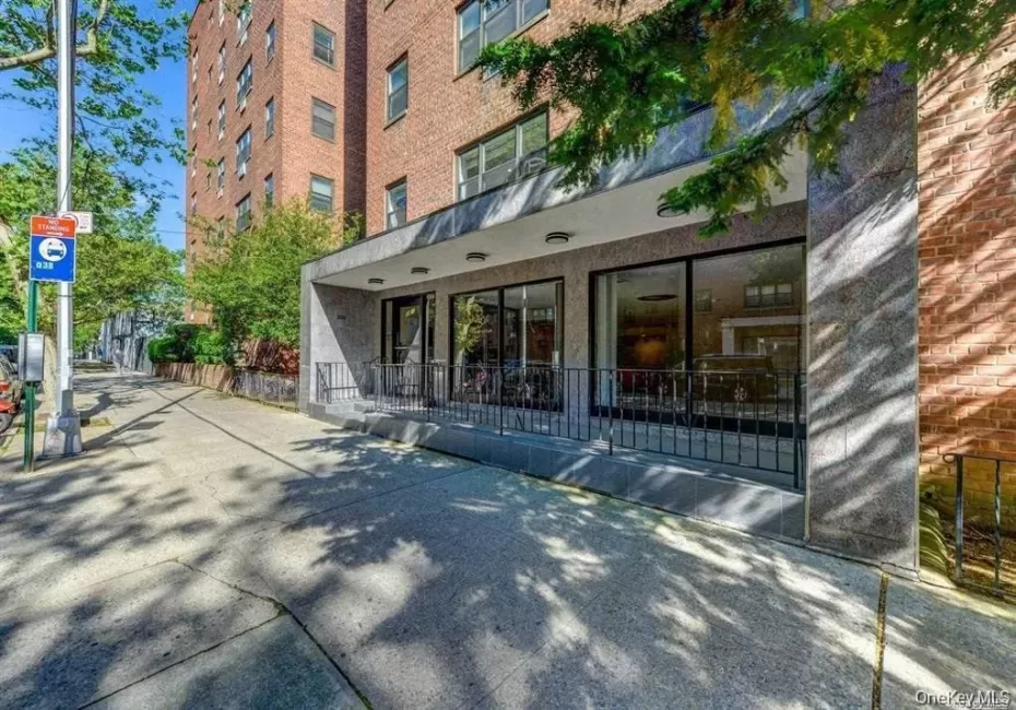 9910 60th Avenue, New York, NY, 2 Rooms Rooms,1 BathroomBathrooms,Residential,For Rent,60th,0,1053456 9910 60th Avenue, New York, NY, 2 Rooms Rooms,1 BathroomBathrooms,Residential,For Rent,60th,0,1053456