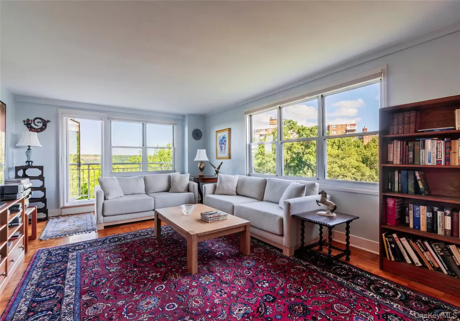 3935 Blackstone Avenue, New York, NY, 3 Bedrooms Bedrooms, 6 Rooms Rooms,2 BathroomsBathrooms,Residential,For Rent,Blackstone,0,1050896 3935 Blackstone Avenue, New York, NY, 3 Bedrooms Bedrooms, 6 Rooms Rooms,2 BathroomsBathrooms,Residential,For Rent,Blackstone,0,1050896