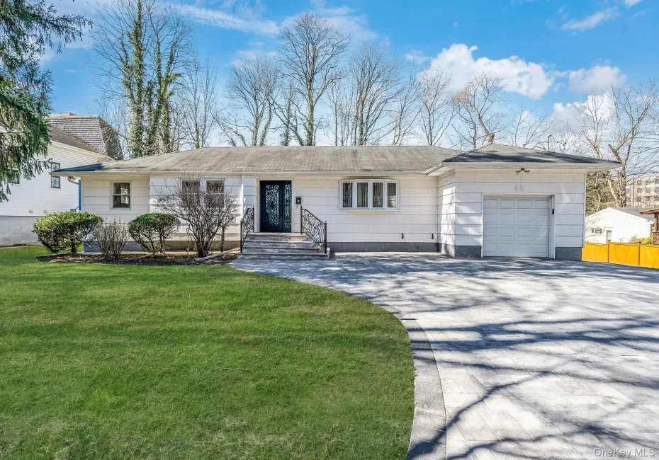 45 Roslyn Road, North Hempstead, NY, 5 Bedrooms Bedrooms, 9 Rooms Rooms,3 BathroomsBathrooms,Residential,For Rent,Roslyn,0,983379 45 Roslyn Road, North Hempstead, NY, 5 Bedrooms Bedrooms, 9 Rooms Rooms,3 BathroomsBathrooms,Residential,For Rent,Roslyn,0,983379