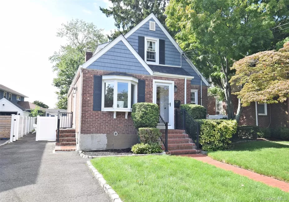 57 Scarcliffe Drive, Hempstead, NY, 4 Bedrooms Bedrooms, 10 Rooms Rooms,3 BathroomsBathrooms,Residential,For Rent,Scarcliffe,0,1052279 57 Scarcliffe Drive, Hempstead, NY, 4 Bedrooms Bedrooms, 10 Rooms Rooms,3 BathroomsBathrooms,Residential,For Rent,Scarcliffe,0,1052279
