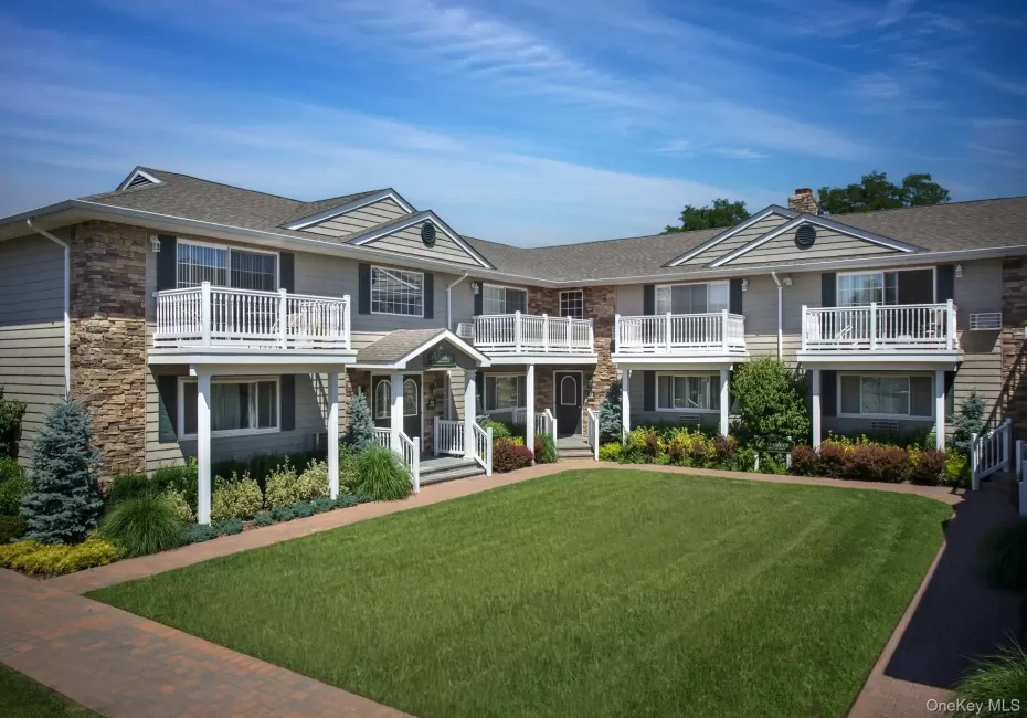 19 Golden Avenue, Babylon, NY, 1 Bedroom Bedrooms, 4 Rooms Rooms,1 BathroomBathrooms,Residential Lease,For Rent,Golden,0,1053742 19 Golden Avenue, Babylon, NY, 1 Bedroom Bedrooms, 4 Rooms Rooms,1 BathroomBathrooms,Residential Lease,For Rent,Golden,0,1053742
