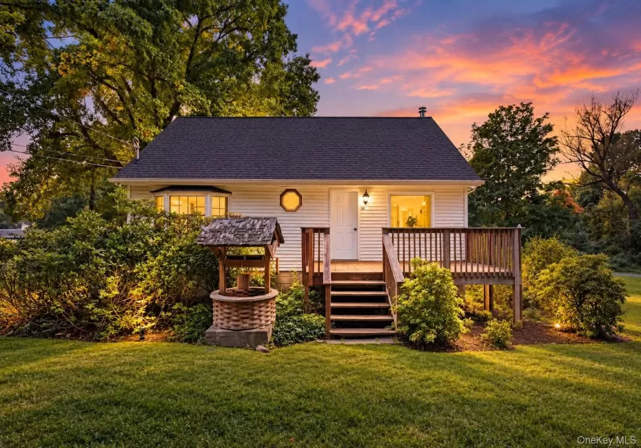 28 Beaverbrook Road, New Windsor, NY, 1 Bedroom Bedrooms, 5 Rooms Rooms,1 BathroomBathrooms,Residential,For Rent,Beaverbrook,0,1053016 28 Beaverbrook Road, New Windsor, NY, 1 Bedroom Bedrooms, 5 Rooms Rooms,1 BathroomBathrooms,Residential,For Rent,Beaverbrook,0,1053016