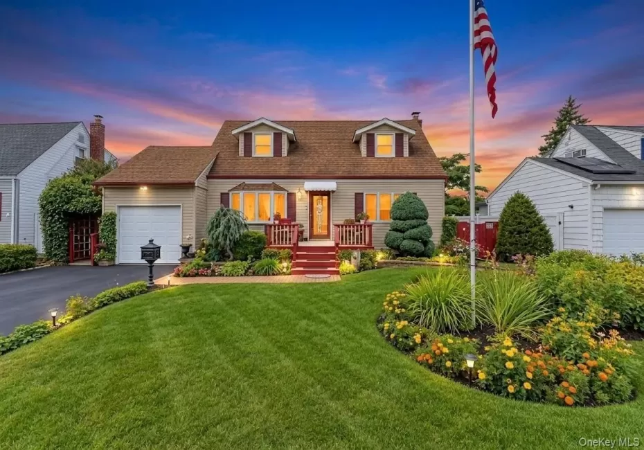 150 19th Street, Babylon, NY, 4 Bedrooms Bedrooms, 7 Rooms Rooms,2 BathroomsBathrooms,Residential,For Rent,19th,0,1050981 150 19th Street, Babylon, NY, 4 Bedrooms Bedrooms, 7 Rooms Rooms,2 BathroomsBathrooms,Residential,For Rent,19th,0,1050981