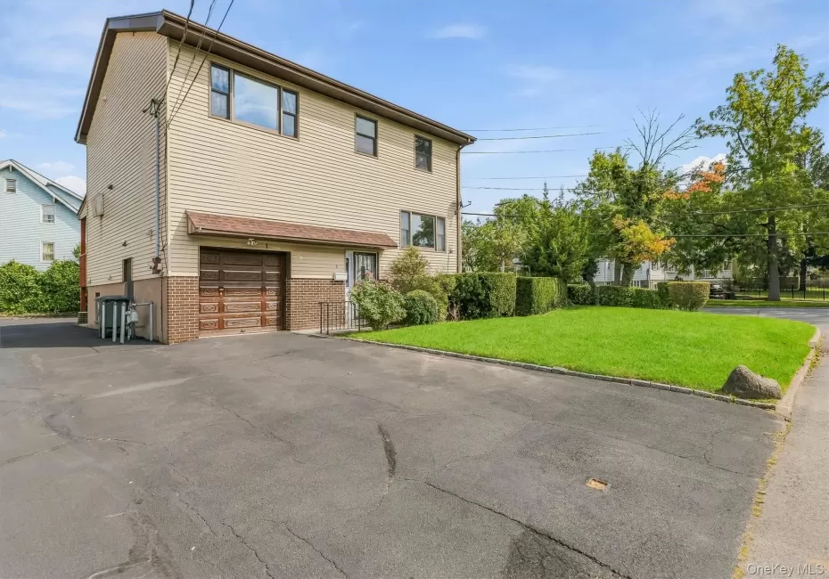 1 Glen Avenue, Rye Town, NY, 4 Bedrooms Bedrooms, 12 Rooms Rooms,2 BathroomsBathrooms,Residential,For Rent,Glen,0,1053681 1 Glen Avenue, Rye Town, NY, 4 Bedrooms Bedrooms, 12 Rooms Rooms,2 BathroomsBathrooms,Residential,For Rent,Glen,0,1053681