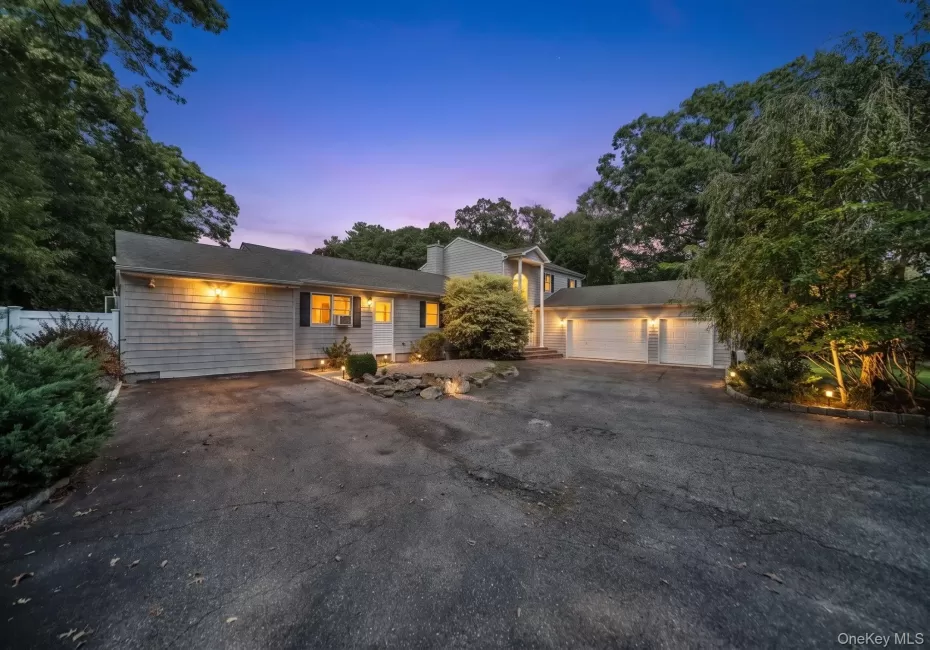 75 Whiskey Road, Brookhaven, NY, 4 Bedrooms Bedrooms, 8 Rooms Rooms,4 BathroomsBathrooms,Residential,For Rent,Whiskey,0,1053239 75 Whiskey Road, Brookhaven, NY, 4 Bedrooms Bedrooms, 8 Rooms Rooms,4 BathroomsBathrooms,Residential,For Rent,Whiskey,0,1053239