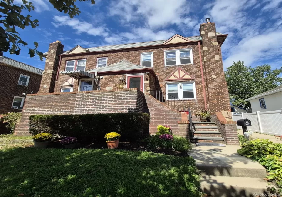 327 Pine Street, Long Beach, NY, 3 Bedrooms Bedrooms, 6 Rooms Rooms,1 BathroomBathrooms,Residential,For Rent,Pine,0,1053722 327 Pine Street, Long Beach, NY, 3 Bedrooms Bedrooms, 6 Rooms Rooms,1 BathroomBathrooms,Residential,For Rent,Pine,0,1053722