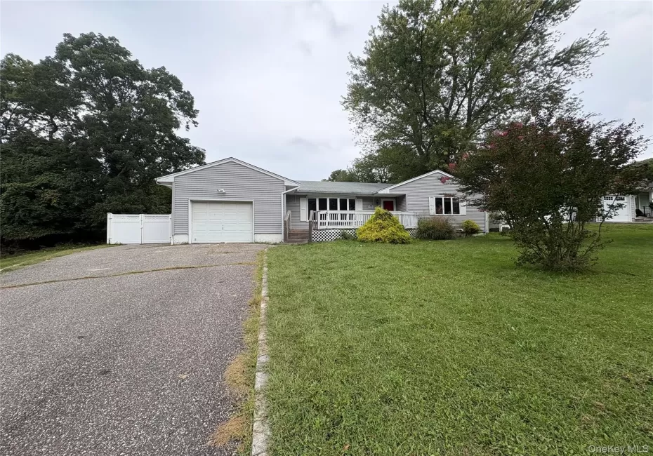 9 Harrison Avenue, Brookhaven, NY, 3 Bedrooms Bedrooms, 8 Rooms Rooms,3 BathroomsBathrooms,Residential,For Rent,Harrison,0,1053770 9 Harrison Avenue, Brookhaven, NY, 3 Bedrooms Bedrooms, 8 Rooms Rooms,3 BathroomsBathrooms,Residential,For Rent,Harrison,0,1053770