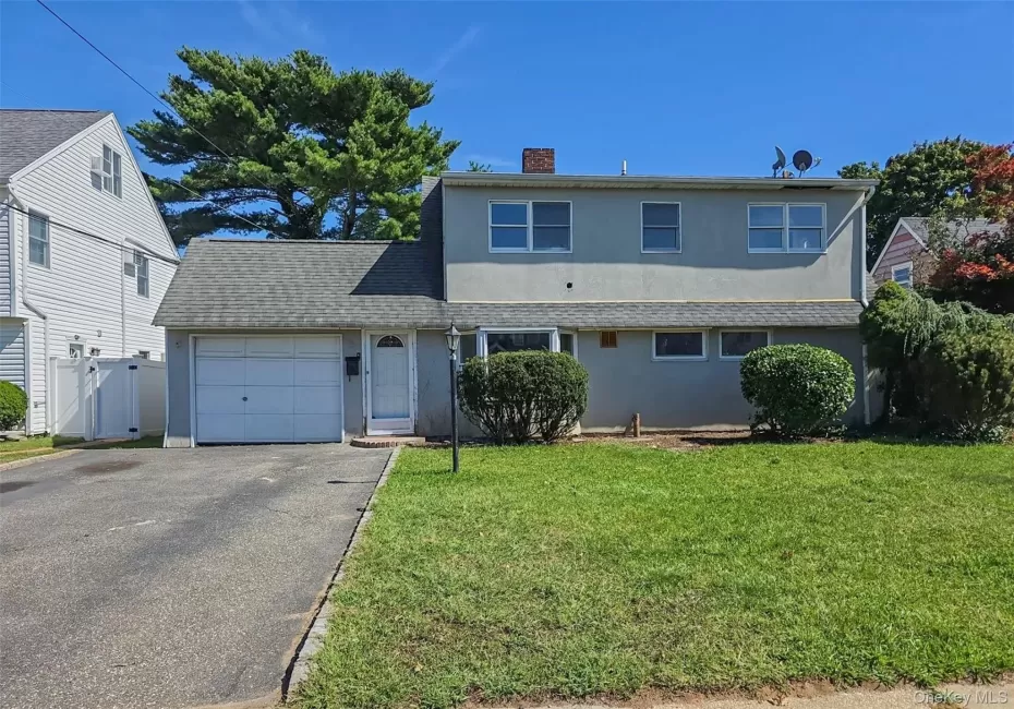 22 Tarry Lane, Hempstead, NY, 6 Bedrooms Bedrooms, 9 Rooms Rooms,2 BathroomsBathrooms,Residential,For Rent,Tarry,0,1053414 22 Tarry Lane, Hempstead, NY, 6 Bedrooms Bedrooms, 9 Rooms Rooms,2 BathroomsBathrooms,Residential,For Rent,Tarry,0,1053414
