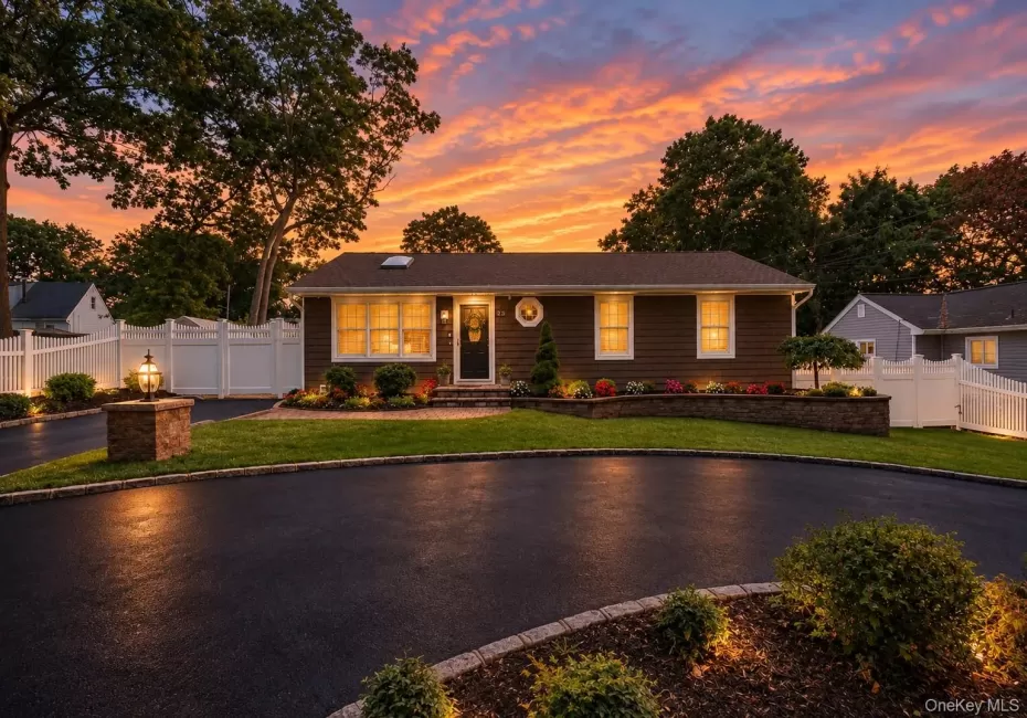 23 Jupiter Road, Brookhaven, NY, 2 Bedrooms Bedrooms, 5 Rooms Rooms,2 BathroomsBathrooms,Residential,For Rent,Jupiter,0,1050426 23 Jupiter Road, Brookhaven, NY, 2 Bedrooms Bedrooms, 5 Rooms Rooms,2 BathroomsBathrooms,Residential,For Rent,Jupiter,0,1050426