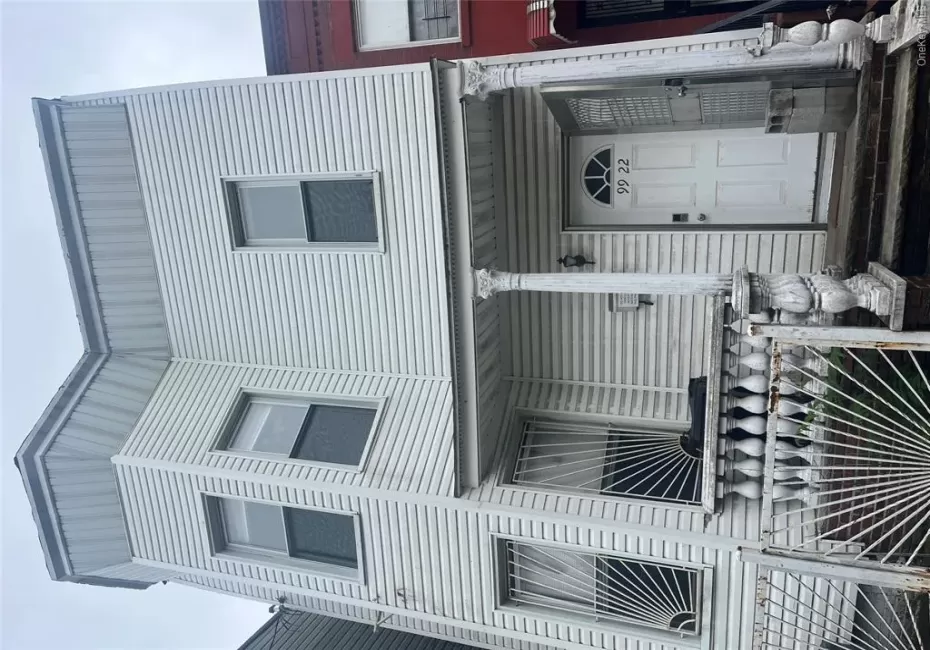 99-22 34th Ave, New York, NY, 3 Bedrooms Bedrooms, 6 Rooms Rooms,1 BathroomBathrooms,Residential Lease,For Rent,34th Ave,0,1053843 99-22 34th Ave, New York, NY, 3 Bedrooms Bedrooms, 6 Rooms Rooms,1 BathroomBathrooms,Residential Lease,For Rent,34th Ave,0,1053843