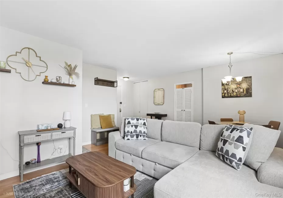 52-30 39th Drive, New York, NY, 2 Bedrooms Bedrooms, 4 Rooms Rooms,1 BathroomBathrooms,Residential,For Rent,39th,0,1053442 52-30 39th Drive, New York, NY, 2 Bedrooms Bedrooms, 4 Rooms Rooms,1 BathroomBathrooms,Residential,For Rent,39th,0,1053442