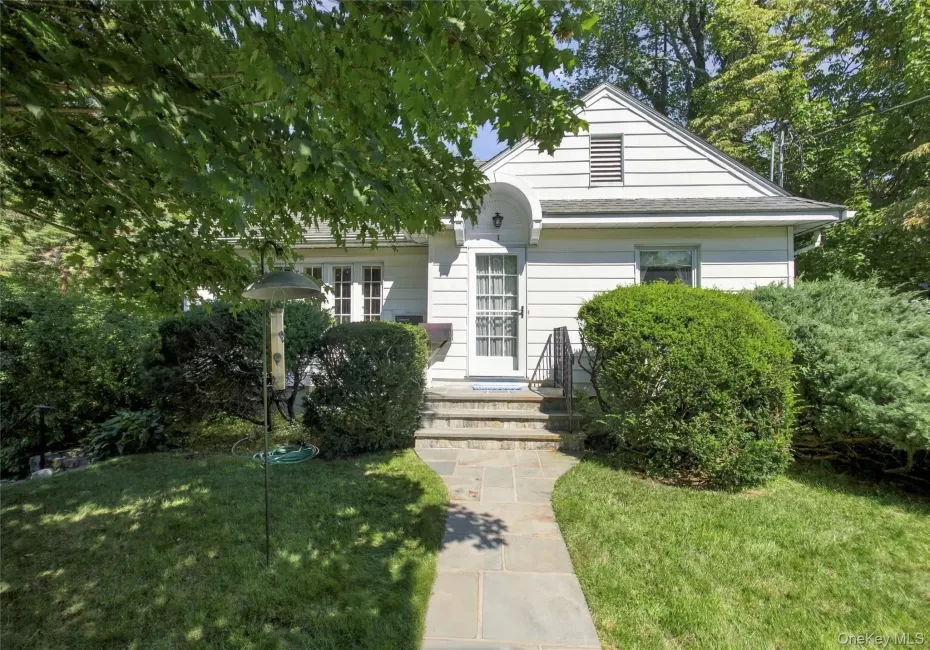 1 Brookfield Place, Mount Pleasant, NY, 4 Bedrooms Bedrooms, 9 Rooms Rooms,2 BathroomsBathrooms,Residential,For Rent,Brookfield,0,1051611 1 Brookfield Place, Mount Pleasant, NY, 4 Bedrooms Bedrooms, 9 Rooms Rooms,2 BathroomsBathrooms,Residential,For Rent,Brookfield,0,1051611
