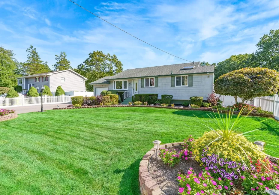 22 Willow Street, Islip, NY, 3 Bedrooms Bedrooms, 7 Rooms Rooms,1 BathroomBathrooms,Residential,For Rent,Willow,0,1053872 22 Willow Street, Islip, NY, 3 Bedrooms Bedrooms, 7 Rooms Rooms,1 BathroomBathrooms,Residential,For Rent,Willow,0,1053872