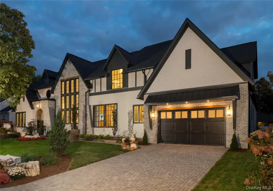 4 Autumn Lane, Saratoga Springs, NY, 5 Bedrooms Bedrooms, 13 Rooms Rooms,5 BathroomsBathrooms,Residential,For Rent,Autumn,0,1053804 4 Autumn Lane, Saratoga Springs, NY, 5 Bedrooms Bedrooms, 13 Rooms Rooms,5 BathroomsBathrooms,Residential,For Rent,Autumn,0,1053804