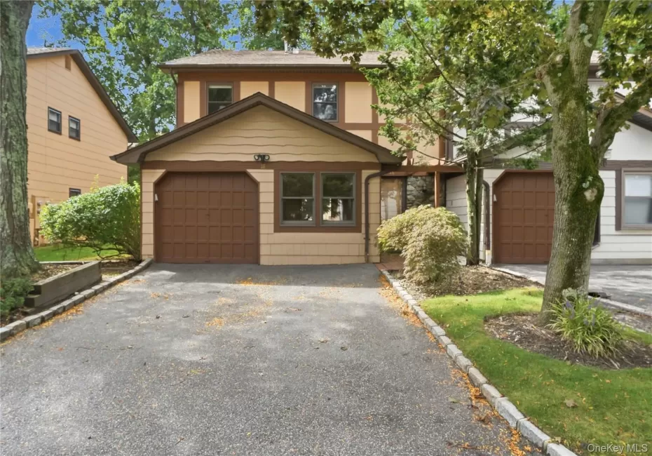 28 Hampton Court, Oyster Bay, NY, 4 Bedrooms Bedrooms, 8 Rooms Rooms,2 BathroomsBathrooms,Residential Lease,For Rent,Hampton,0,1053610 28 Hampton Court, Oyster Bay, NY, 4 Bedrooms Bedrooms, 8 Rooms Rooms,2 BathroomsBathrooms,Residential Lease,For Rent,Hampton,0,1053610