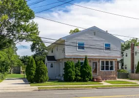 1647 Straight Path, Babylon, NY, 4 Bedrooms Bedrooms, 10 Rooms Rooms,2 BathroomsBathrooms,Residential,For Rent,Straight,0,1053816 1647 Straight Path, Babylon, NY, 4 Bedrooms Bedrooms, 10 Rooms Rooms,2 BathroomsBathrooms,Residential,For Rent,Straight,0,1053816