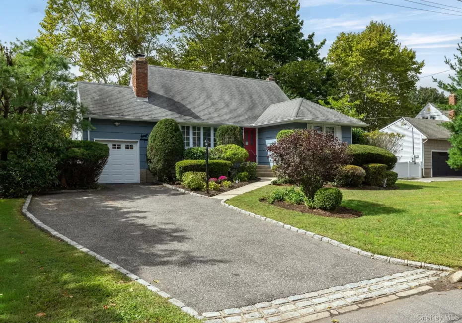 144 Nassau Avenue, West Babylon, NY, 4 Bedrooms Bedrooms, 9 Rooms Rooms,2 BathroomsBathrooms,Residential,For Rent,Nassau,0,1051714 144 Nassau Avenue, West Babylon, NY, 4 Bedrooms Bedrooms, 9 Rooms Rooms,2 BathroomsBathrooms,Residential,For Rent,Nassau,0,1051714