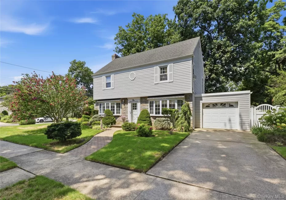 1 Beech Court, Hempstead, NY, 3 Bedrooms Bedrooms, 7 Rooms Rooms,1 BathroomBathrooms,Residential,For Rent,Beech,0,1047866 1 Beech Court, Hempstead, NY, 3 Bedrooms Bedrooms, 7 Rooms Rooms,1 BathroomBathrooms,Residential,For Rent,Beech,0,1047866