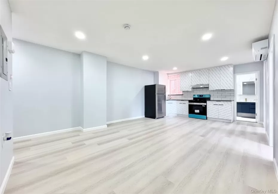 83-15 Grand Avenue, New York, NY, 2 Bedrooms Bedrooms, 4 Rooms Rooms,1 BathroomBathrooms,Residential Lease,For Rent,Grand,0,1054211 83-15 Grand Avenue, New York, NY, 2 Bedrooms Bedrooms, 4 Rooms Rooms,1 BathroomBathrooms,Residential Lease,For Rent,Grand,0,1054211