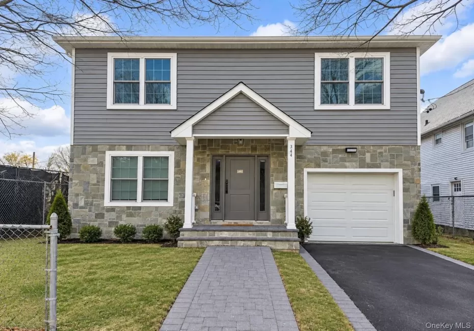 344 Bayview Avenue, Hempstead, NY, 4 Bedrooms Bedrooms, 7 Rooms Rooms,2 BathroomsBathrooms,Residential,For Rent,Bayview,0,1054035 344 Bayview Avenue, Hempstead, NY, 4 Bedrooms Bedrooms, 7 Rooms Rooms,2 BathroomsBathrooms,Residential,For Rent,Bayview,0,1054035