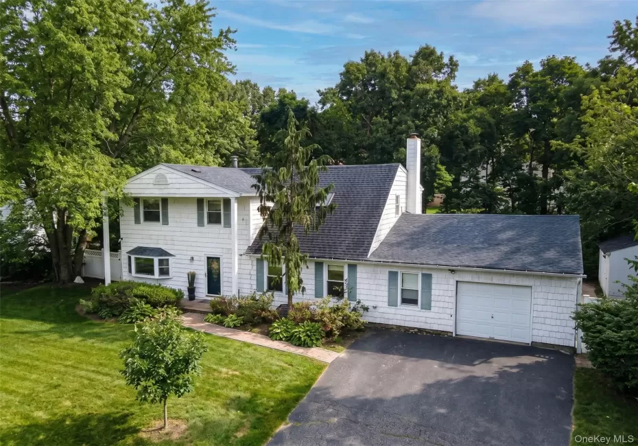 6 Duck Hill Road, Brookhaven, NY, 5 Bedrooms Bedrooms, 10 Rooms Rooms,3 BathroomsBathrooms,Residential,For Rent,Duck Hill,0,1054166 6 Duck Hill Road, Brookhaven, NY, 5 Bedrooms Bedrooms, 10 Rooms Rooms,3 BathroomsBathrooms,Residential,For Rent,Duck Hill,0,1054166