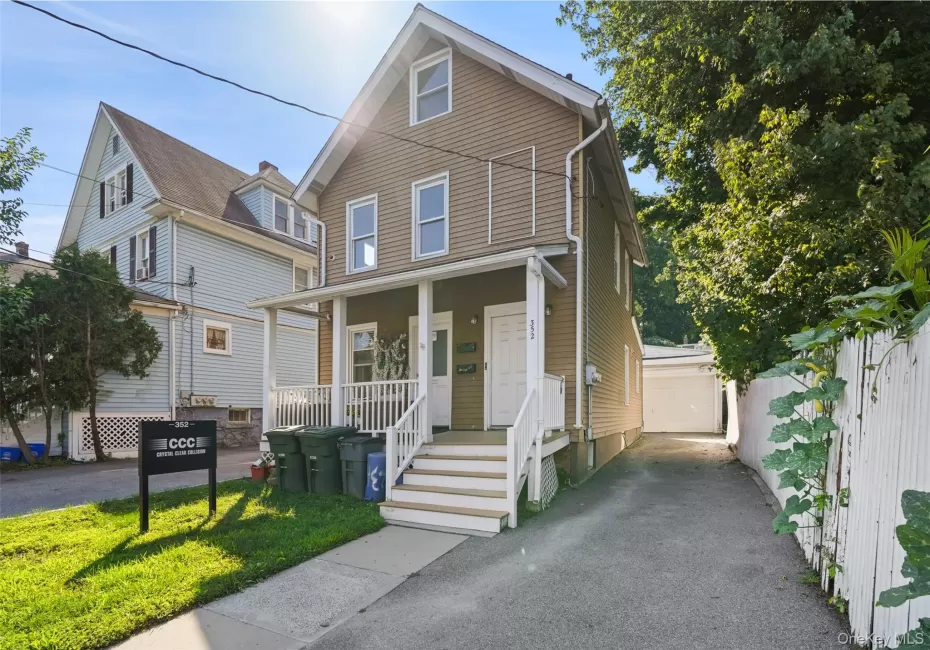 Welcome to 352 Willett Ave., Unit 1! Welcome to 352 Willett Ave., Unit 1!