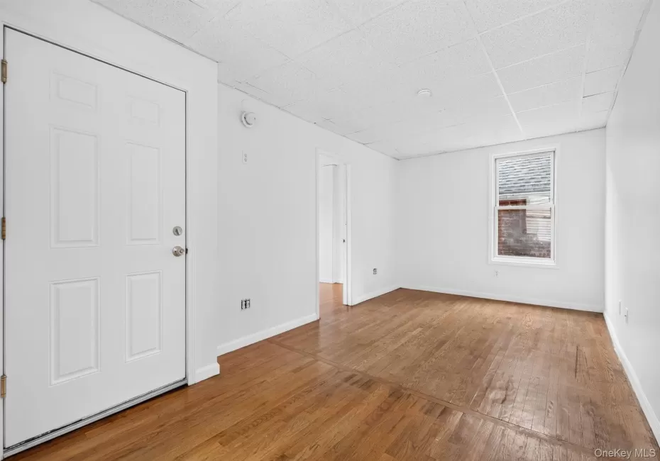 54 Gifford Avenue, Poughkeepsie, NY, 2 Bedrooms Bedrooms, 5 Rooms Rooms,1 BathroomBathrooms,Residential Lease,For Rent,Gifford,0,1054187 54 Gifford Avenue, Poughkeepsie, NY, 2 Bedrooms Bedrooms, 5 Rooms Rooms,1 BathroomBathrooms,Residential Lease,For Rent,Gifford,0,1054187