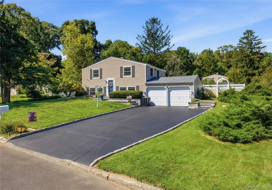 44 Ivy League Lane, Brookhaven, NY, 3 Bedrooms Bedrooms, 7 Rooms Rooms,1 BathroomBathrooms,Residential,For Rent,Ivy League,0,1041772 44 Ivy League Lane, Brookhaven, NY, 3 Bedrooms Bedrooms, 7 Rooms Rooms,1 BathroomBathrooms,Residential,For Rent,Ivy League,0,1041772