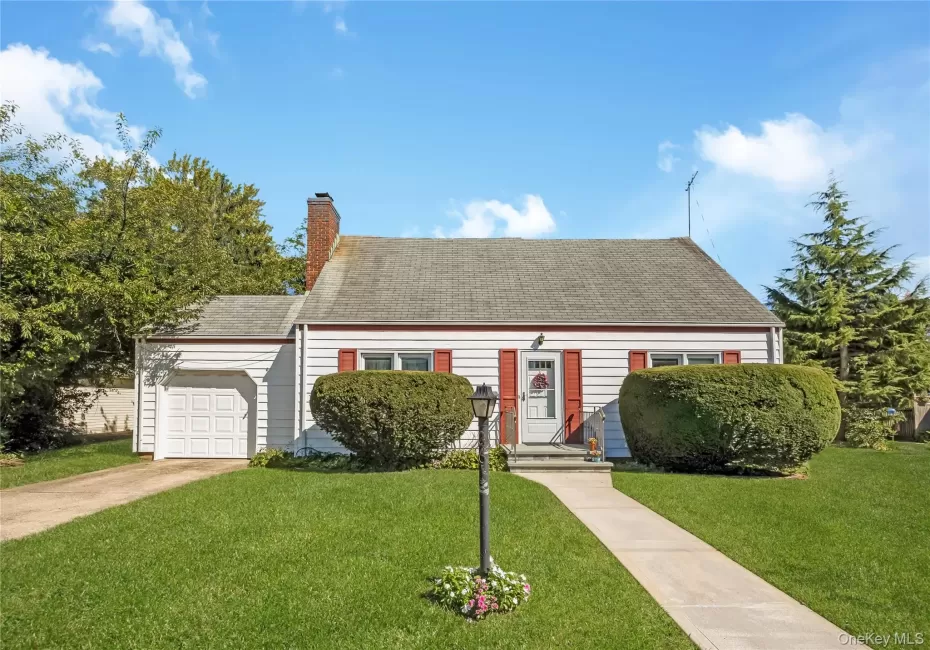 26 Dawes Avenue, Babylon, NY, 4 Bedrooms Bedrooms, 7 Rooms Rooms,1 BathroomBathrooms,Residential,For Rent,Dawes,0,1053991 26 Dawes Avenue, Babylon, NY, 4 Bedrooms Bedrooms, 7 Rooms Rooms,1 BathroomBathrooms,Residential,For Rent,Dawes,0,1053991