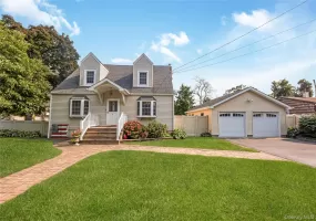8 5th Street, Brookhaven, NY, 4 Bedrooms Bedrooms, 6 Rooms Rooms,2 BathroomsBathrooms,Residential,For Rent,5th,0,1053768 8 5th Street, Brookhaven, NY, 4 Bedrooms Bedrooms, 6 Rooms Rooms,2 BathroomsBathrooms,Residential,For Rent,5th,0,1053768