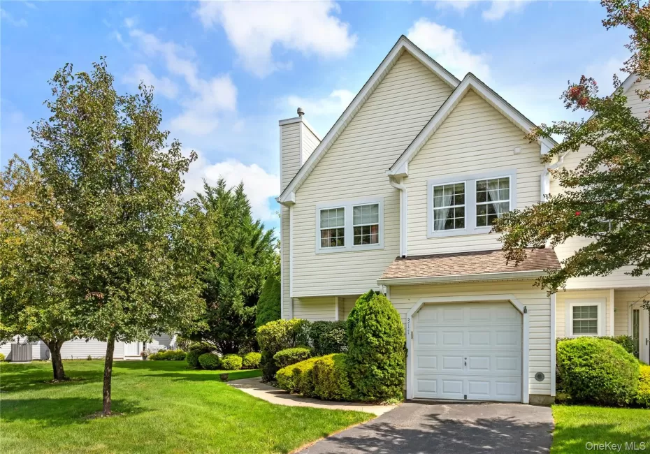 317 Erik Drive, Brookhaven, NY, 3 Bedrooms Bedrooms, 7 Rooms Rooms,2 BathroomsBathrooms,Residential,For Rent,Erik,0,1054265 317 Erik Drive, Brookhaven, NY, 3 Bedrooms Bedrooms, 7 Rooms Rooms,2 BathroomsBathrooms,Residential,For Rent,Erik,0,1054265