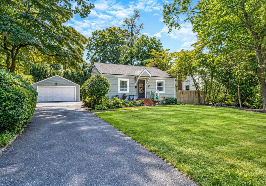 78 17th Street, Huntington, NY, 2 Bedrooms Bedrooms, 5 Rooms Rooms,1 BathroomBathrooms,Residential,For Rent,17th,0,1054036 78 17th Street, Huntington, NY, 2 Bedrooms Bedrooms, 5 Rooms Rooms,1 BathroomBathrooms,Residential,For Rent,17th,0,1054036
