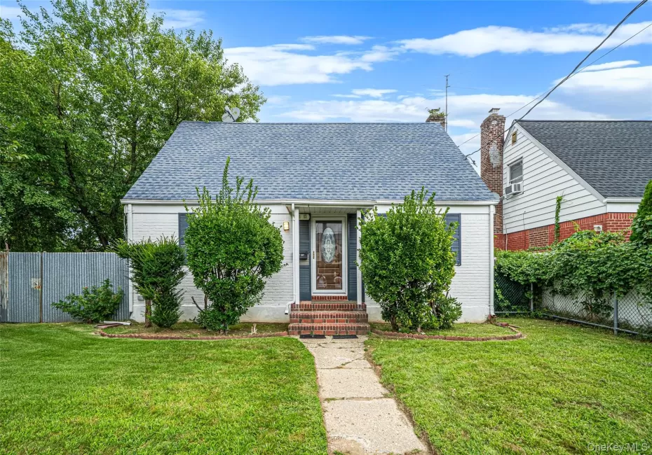 7603 271st Street, New York, NY, 3 Bedrooms Bedrooms, 4 Rooms Rooms,2 BathroomsBathrooms,Residential,For Rent,271st,0,1051582 7603 271st Street, New York, NY, 3 Bedrooms Bedrooms, 4 Rooms Rooms,2 BathroomsBathrooms,Residential,For Rent,271st,0,1051582