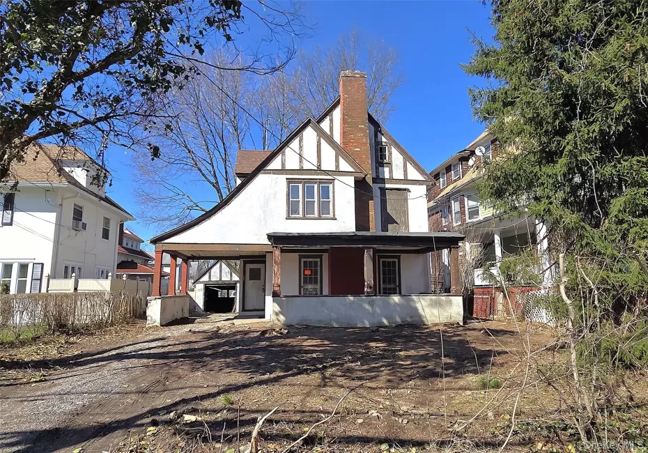 Tudor Style Home in the Heart of New Rochelle Tudor Style Home in the Heart of New Rochelle