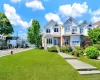Beautifully laid out end unit with 3 exposures Beautifully laid out end unit with 3 exposures