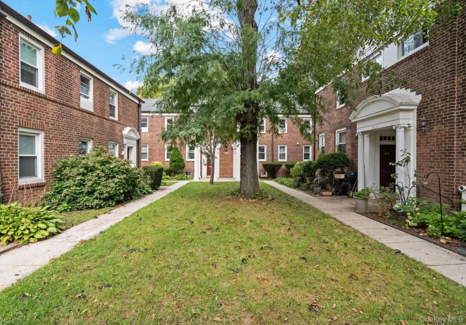 14749 Charter Road, New York, NY, 2 Bedrooms Bedrooms, 6 Rooms Rooms,1 BathroomBathrooms,Residential,For Rent,Charter,0,1046872 14749 Charter Road, New York, NY, 2 Bedrooms Bedrooms, 6 Rooms Rooms,1 BathroomBathrooms,Residential,For Rent,Charter,0,1046872