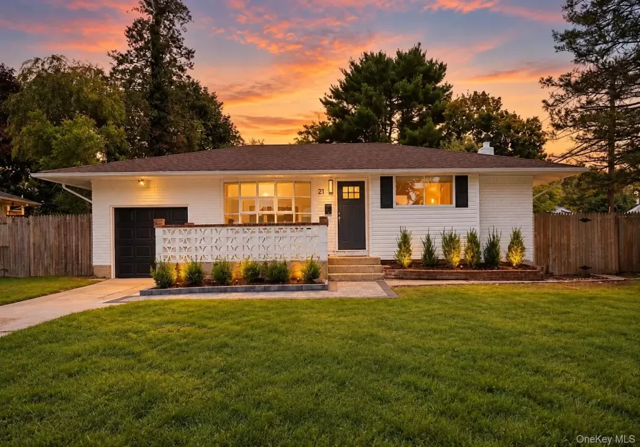 21 Dewey Road, Smithtown, NY, 3 Bedrooms Bedrooms, 5 Rooms Rooms,1 BathroomBathrooms,Residential,For Rent,Dewey,0,1053188 21 Dewey Road, Smithtown, NY, 3 Bedrooms Bedrooms, 5 Rooms Rooms,1 BathroomBathrooms,Residential,For Rent,Dewey,0,1053188