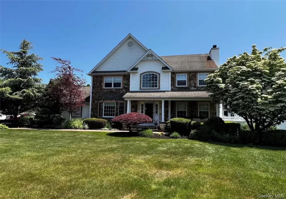 14 Debbie Street, Brookhaven, NY, 4 Bedrooms Bedrooms, 15 Rooms Rooms,3 BathroomsBathrooms,Residential Lease,For Rent,Debbie,0,1054548 14 Debbie Street, Brookhaven, NY, 4 Bedrooms Bedrooms, 15 Rooms Rooms,3 BathroomsBathrooms,Residential Lease,For Rent,Debbie,0,1054548