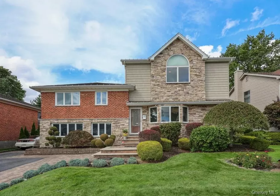 21 Kathleen Drive, Oyster Bay, NY, 4 Bedrooms Bedrooms, 8 Rooms Rooms,3 BathroomsBathrooms,Residential,For Rent,Kathleen,0,1054579 21 Kathleen Drive, Oyster Bay, NY, 4 Bedrooms Bedrooms, 8 Rooms Rooms,3 BathroomsBathrooms,Residential,For Rent,Kathleen,0,1054579