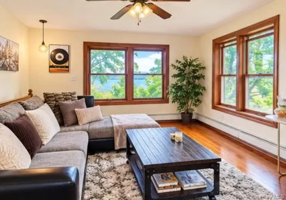 1 Berachah Avenue, Orangetown, NY, 2 Bedrooms Bedrooms, 5 Rooms Rooms,1 BathroomBathrooms,Residential Lease,For Rent,Berachah,0,1054230 1 Berachah Avenue, Orangetown, NY, 2 Bedrooms Bedrooms, 5 Rooms Rooms,1 BathroomBathrooms,Residential Lease,For Rent,Berachah,0,1054230