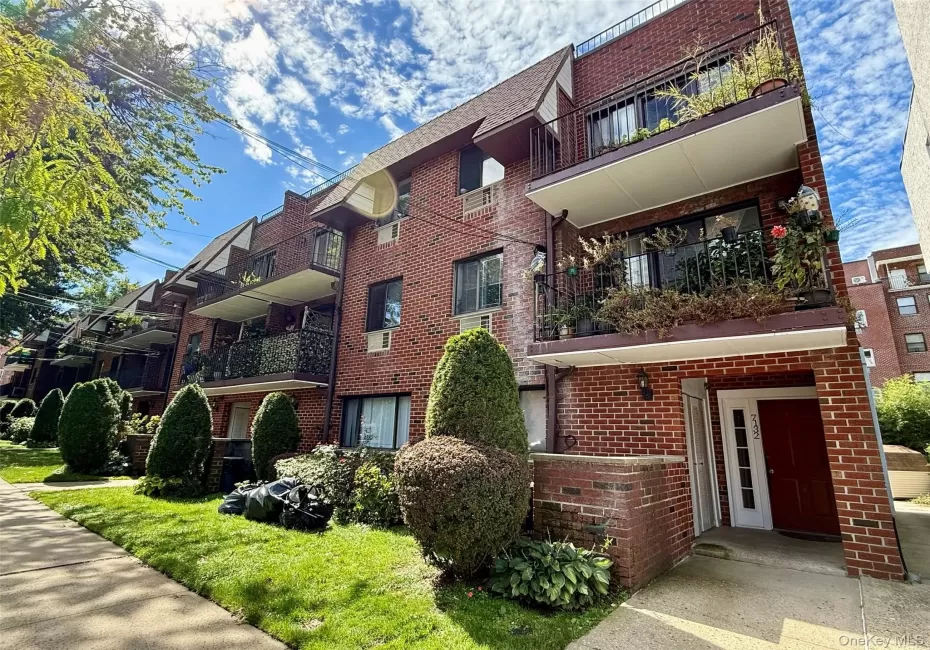 71-32 163rd Street, New York, NY, 2 Bedrooms Bedrooms, 4 Rooms Rooms,2 BathroomsBathrooms,Residential,For Rent,163rd,0,1054571 71-32 163rd Street, New York, NY, 2 Bedrooms Bedrooms, 4 Rooms Rooms,2 BathroomsBathrooms,Residential,For Rent,163rd,0,1054571