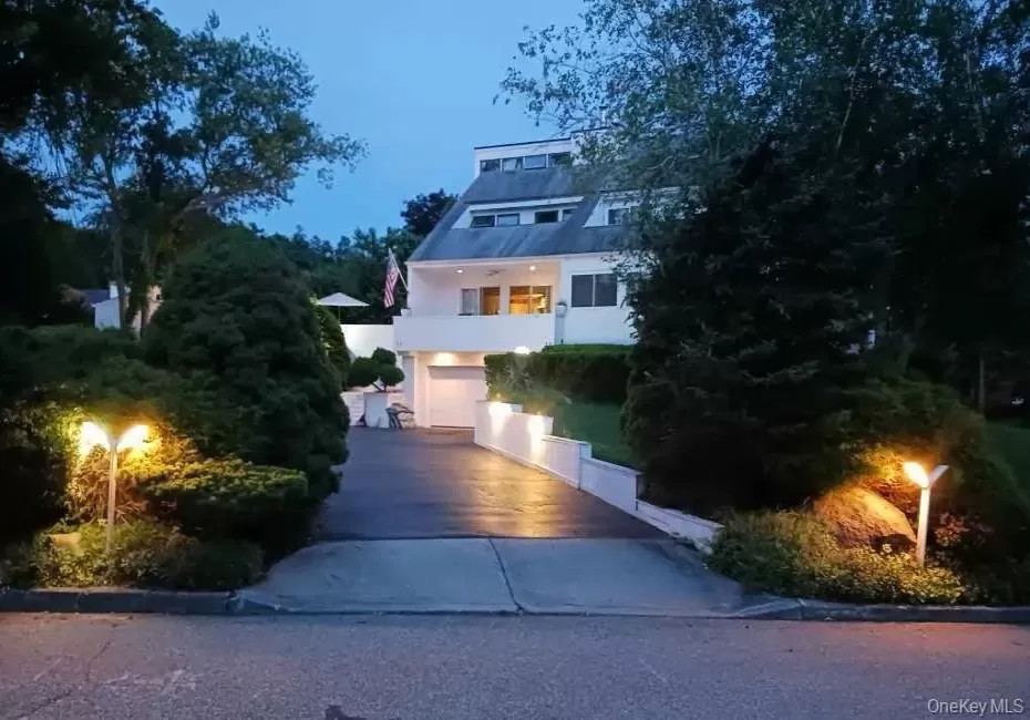 Lit Driveway Lit Driveway
