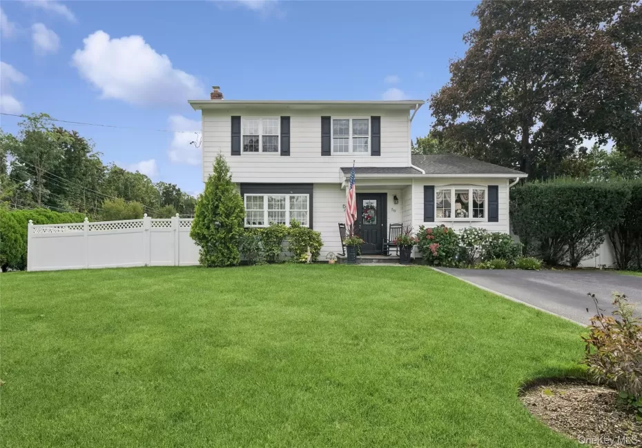 50 Plane Tree Lane, Smithtown, NY, 4 Bedrooms Bedrooms, 8 Rooms Rooms,2 BathroomsBathrooms,Residential,For Rent,Plane Tree,0,1052430 50 Plane Tree Lane, Smithtown, NY, 4 Bedrooms Bedrooms, 8 Rooms Rooms,2 BathroomsBathrooms,Residential,For Rent,Plane Tree,0,1052430