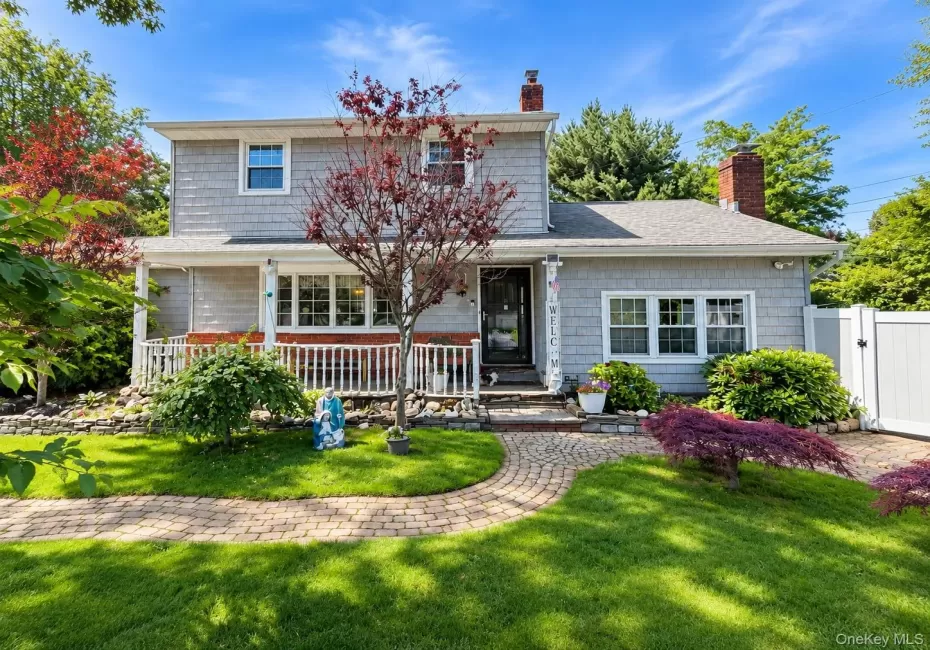 12 Cayuga Avenue, Huntington, NY, 5 Bedrooms Bedrooms, 8 Rooms Rooms,2 BathroomsBathrooms,Residential,For Rent,Cayuga,0,1053937 12 Cayuga Avenue, Huntington, NY, 5 Bedrooms Bedrooms, 8 Rooms Rooms,2 BathroomsBathrooms,Residential,For Rent,Cayuga,0,1053937
